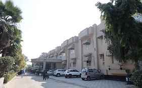 Club Platinum Resort